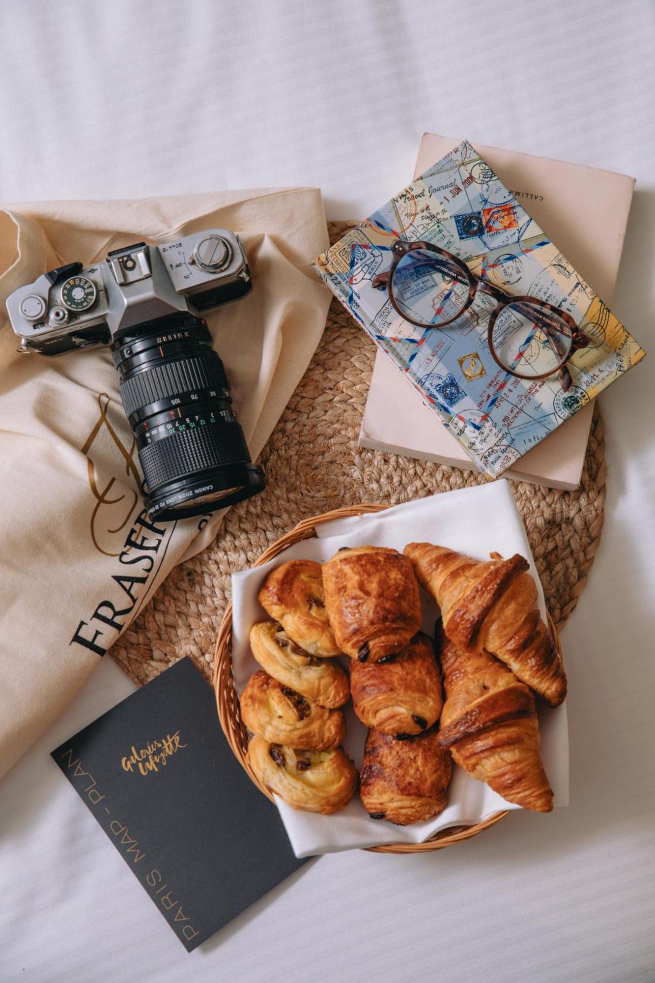 Fraser Suites Paris La Defense Курбевуа Екстер'єр фото Croissants