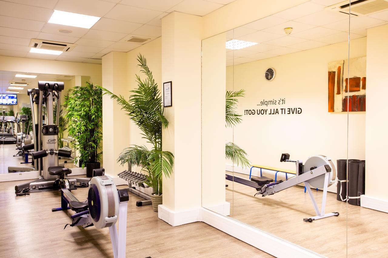 Fraser Suites Paris La Defense Курбевуа Екстер'єр фото The gym at the London Rowing Centre
